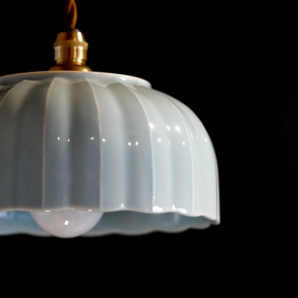 作地未詳｜香山｜青磁象嵌菊｜ペンダントライト