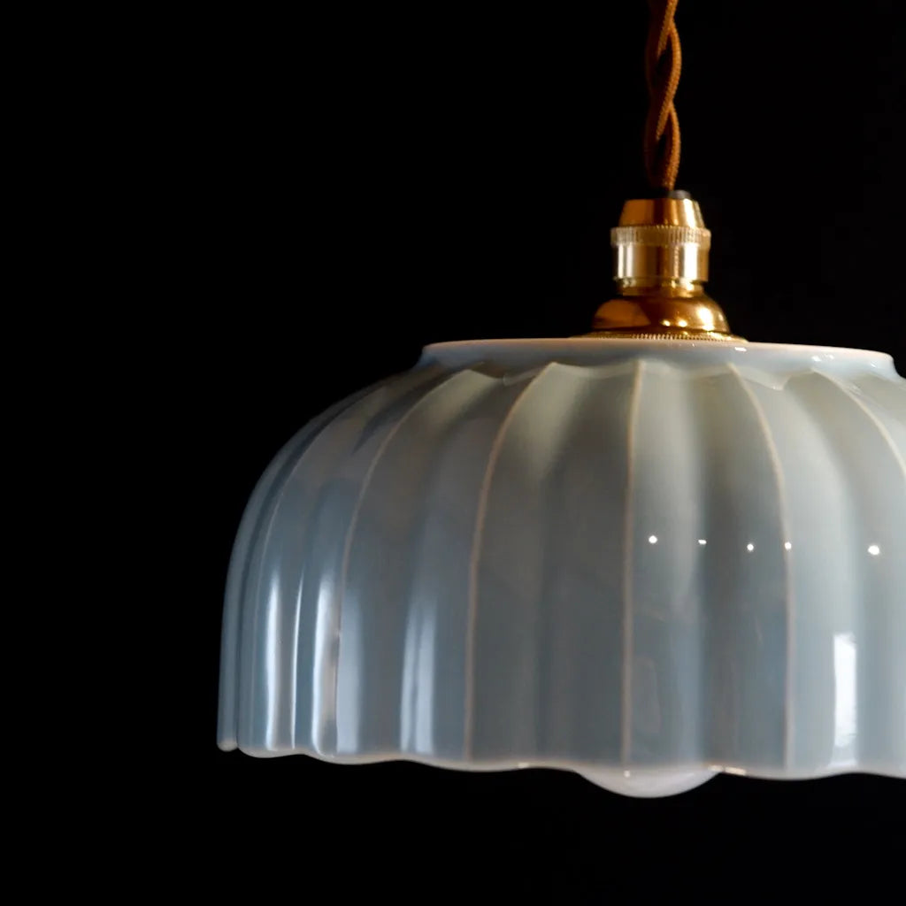 作地未詳｜香山｜青磁象嵌菊｜ペンダントライト