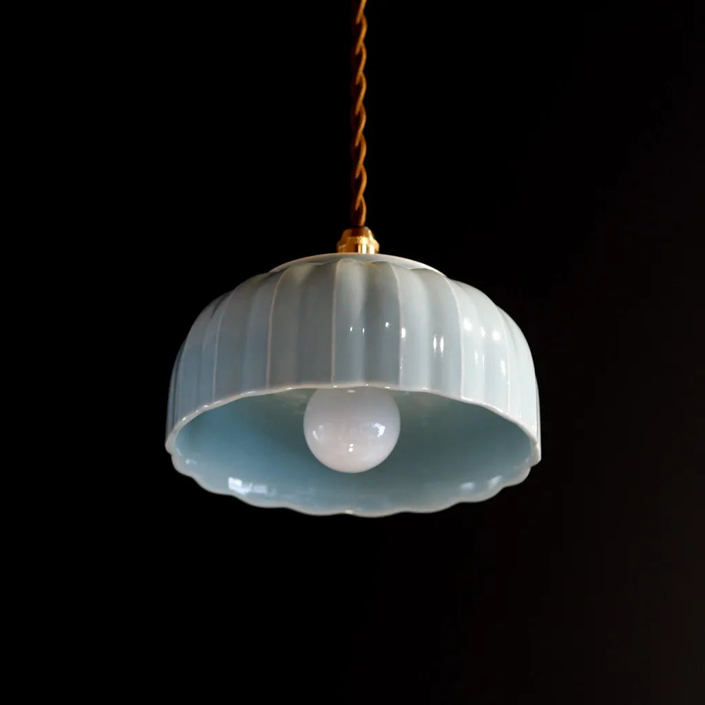 作地未詳｜香山｜青磁象嵌菊｜ペンダントライト