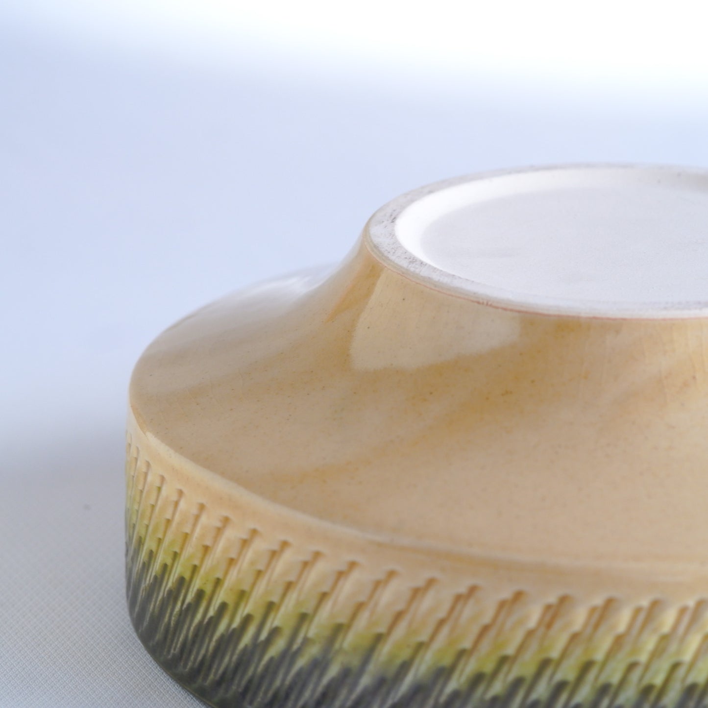 作地未詳｜小鹿田焼?｜緑・ベージュ｜鉢｜ペンダントライト