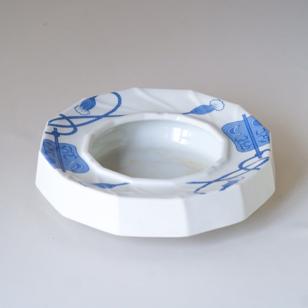 作地未詳｜軍配｜白磁｜ペンダントライト