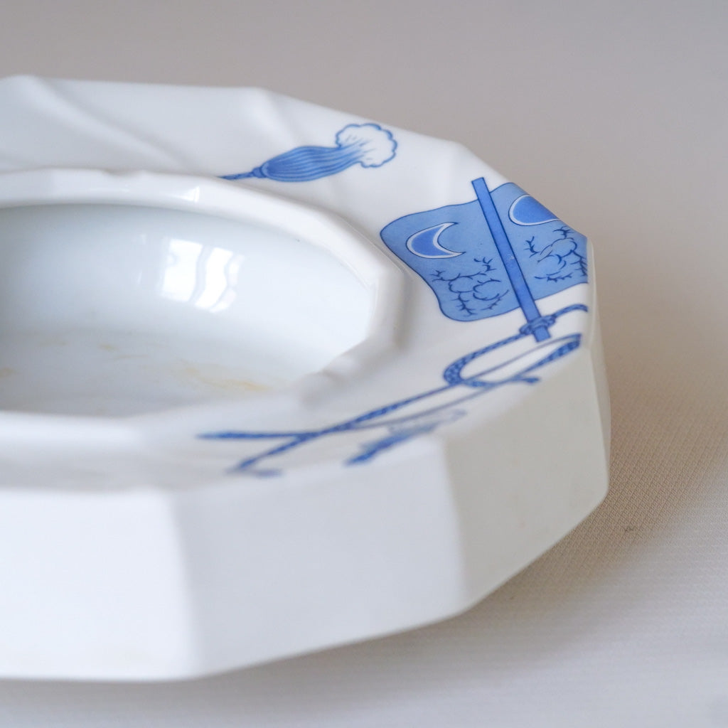 作地未詳｜軍配｜白磁｜ペンダントライト